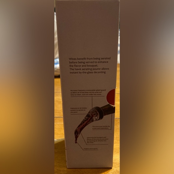 NWT Wine Aerating Pourer - Picture 5 of 10